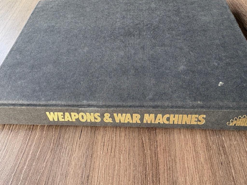 Livre « Armes et machines de guerre », Collections, Enlèvement ou Envoi