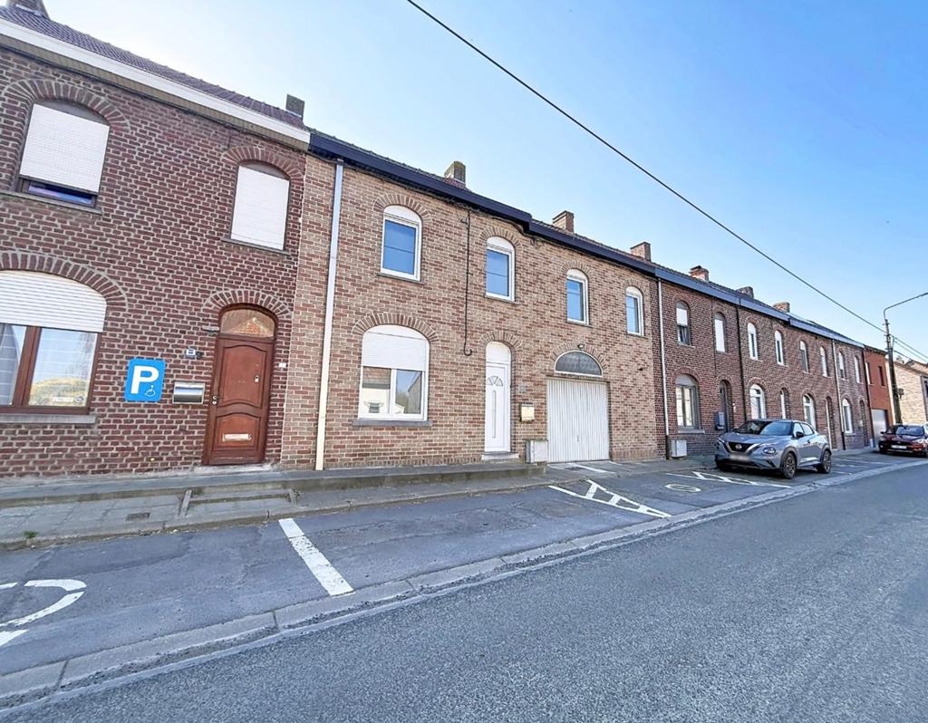 Gerenoveerd huis met 3 slaapkamers en tuin in Estaimbourg, Immo