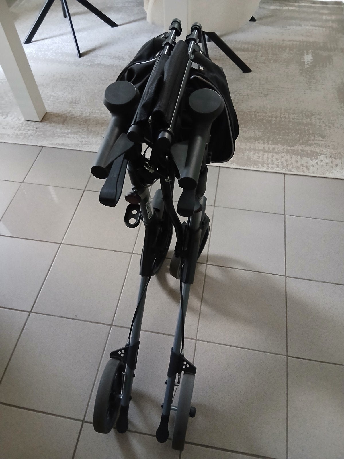 rollator te koop, Enlèvement, Poids léger, Comme neuf