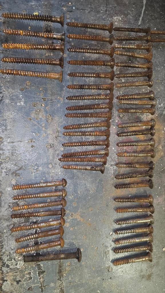Lot de 53 visses, Bricolage & Construction