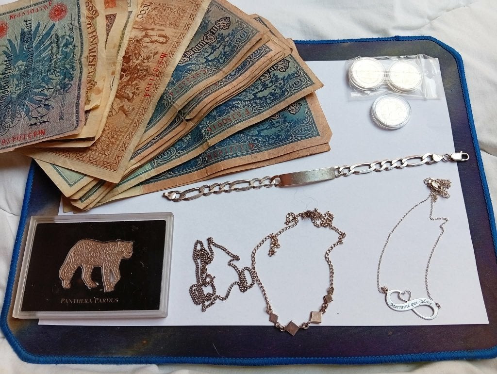 vieux billet , bijoux en argent , monnaies de collection ., Enlèvement ou Envoi, Comme neuf