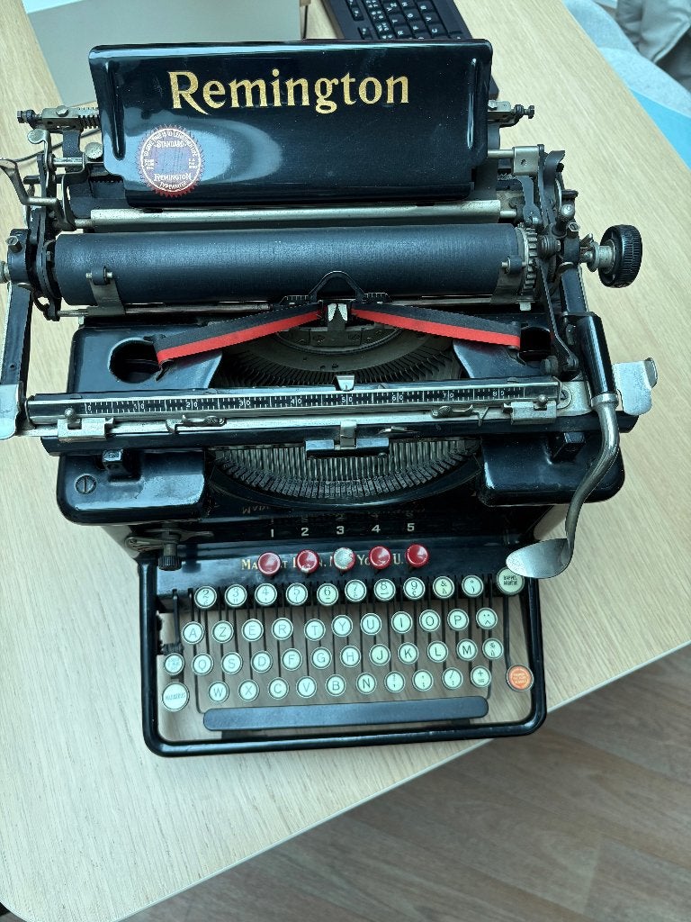 4 machines à écrire vintage Remington & Olympia en état, Divers, Machines à écrire, Enlèvement, Comme neuf