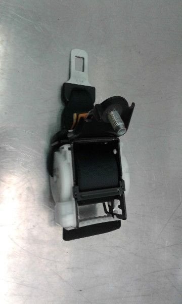 CEINTURE DE SECURITE ARRIERE CENTRALE Mazda, Autos : Pièces & Accessoires, Habitacle & Garnissage, Mazda, Utilisé