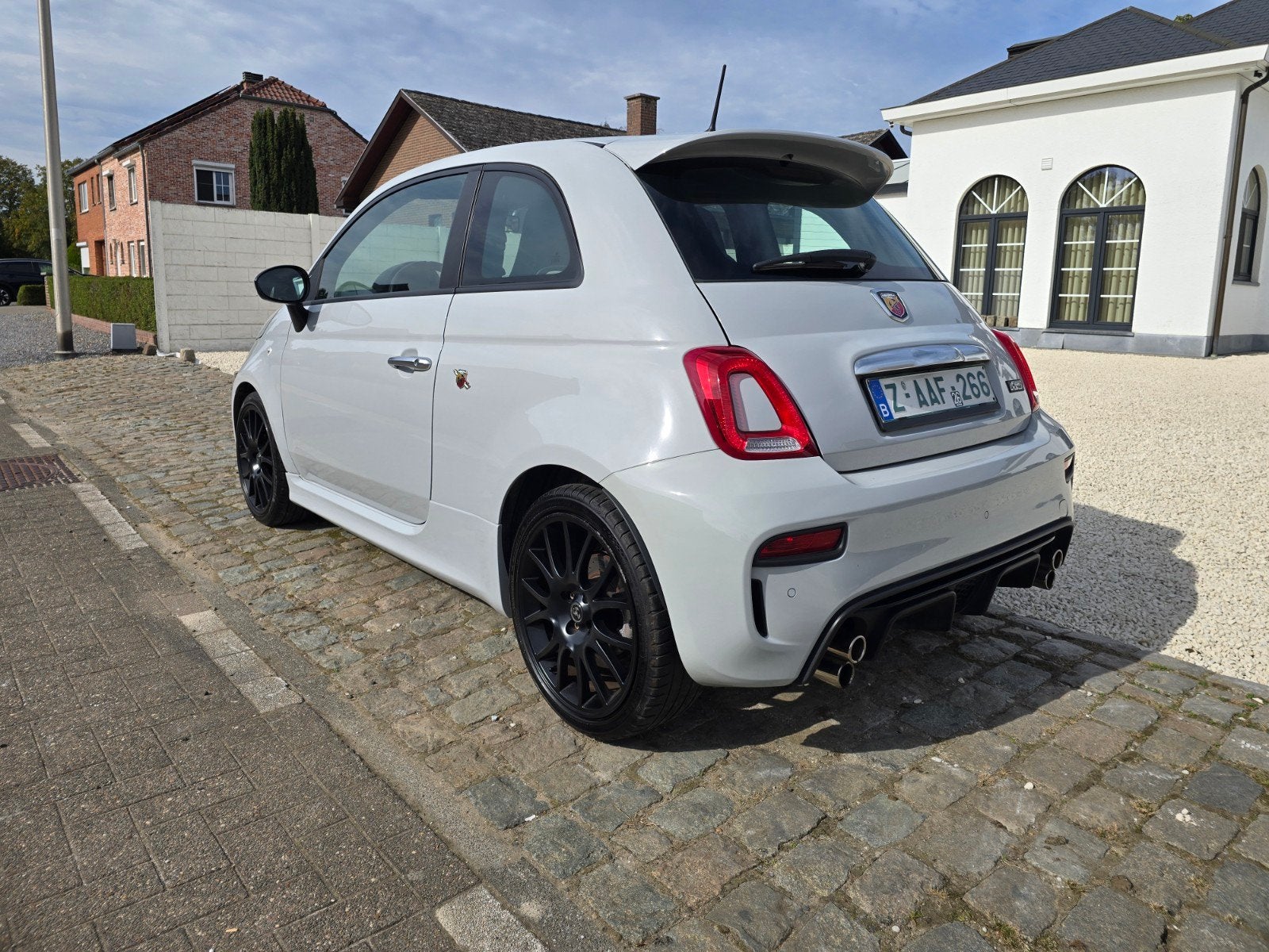 Fiat 595 Abarth -  F595 Edition - Alcantara seats, Autos, Argent ou Gris, Achat, Euro 6, Entreprise