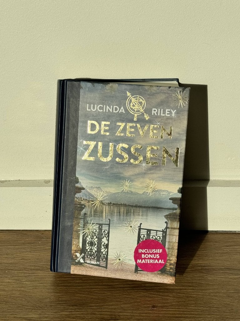 Lucinda Riley - De zeven zussen - Hardcover, Boeken, Ophalen of Verzenden, Zo goed als nieuw