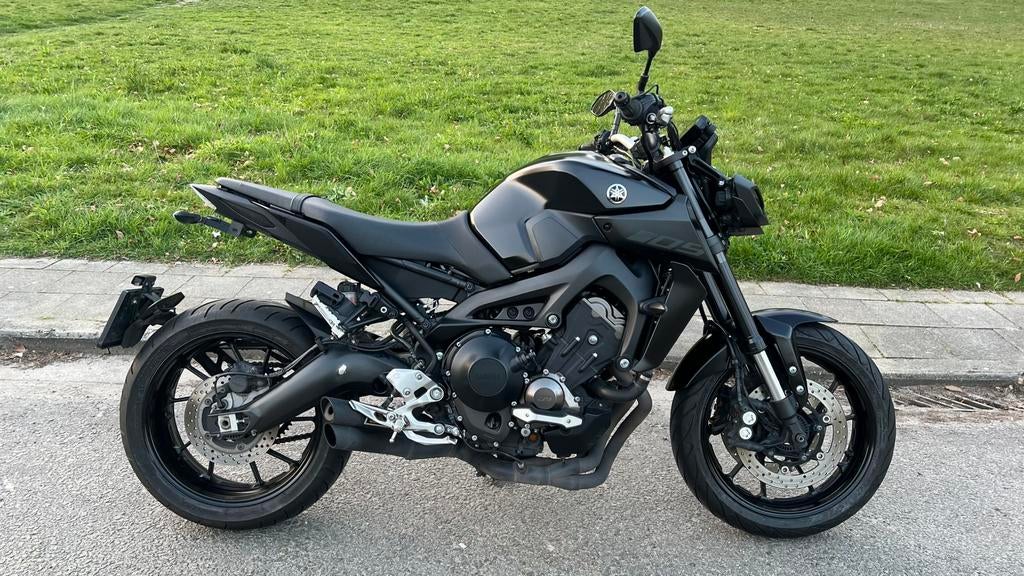 Yamaha MT09 Black de 2020 / Premier propriétaire, Motoren, Motorrijbewijs A, Handvatverwarming, 3 cilinders, Particulier