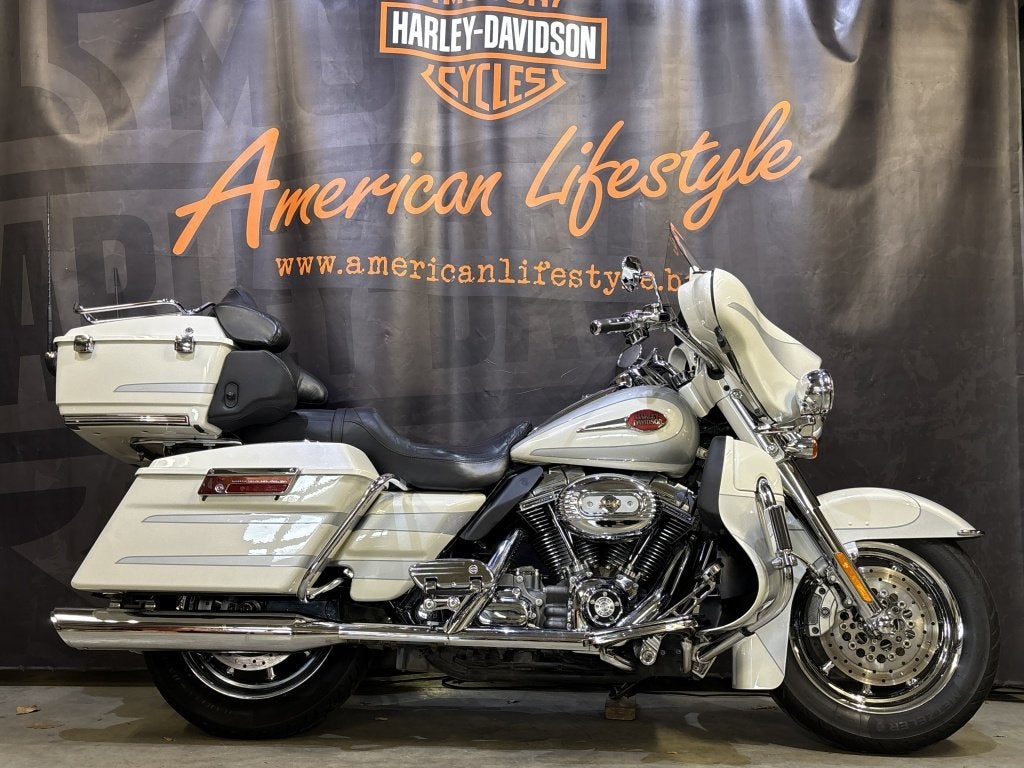 Harley-Davidson Touring Touring Electra Glide Ultra Classic, Motos, Motos | Harley-Davidson, Entreprise, Plus de 35 kW, 1801 cm³
