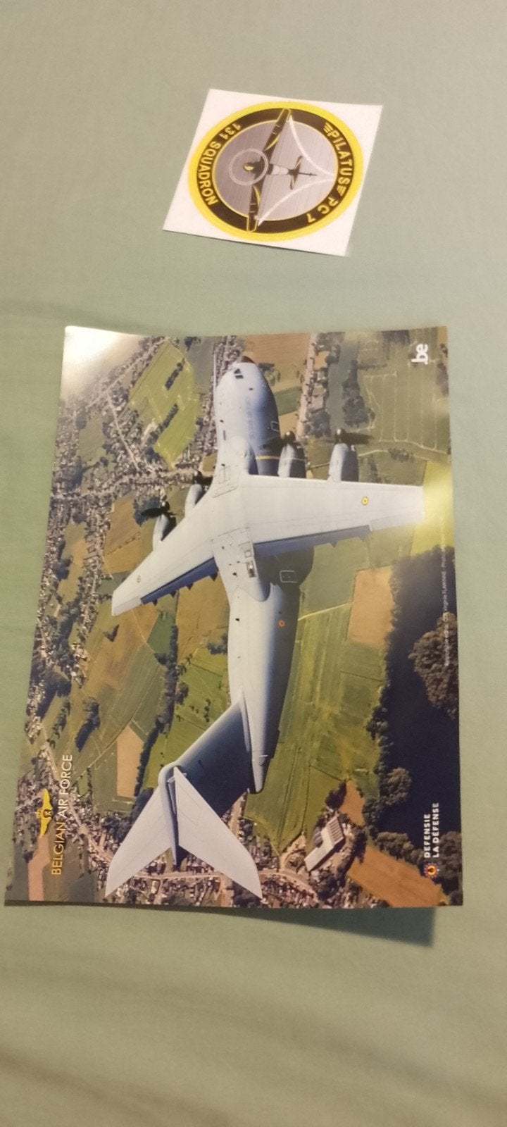 2 affiches d'avion et d'hélicoptère + autocollant, Enlèvement, Neuf, Carte, Photo ou Gravure