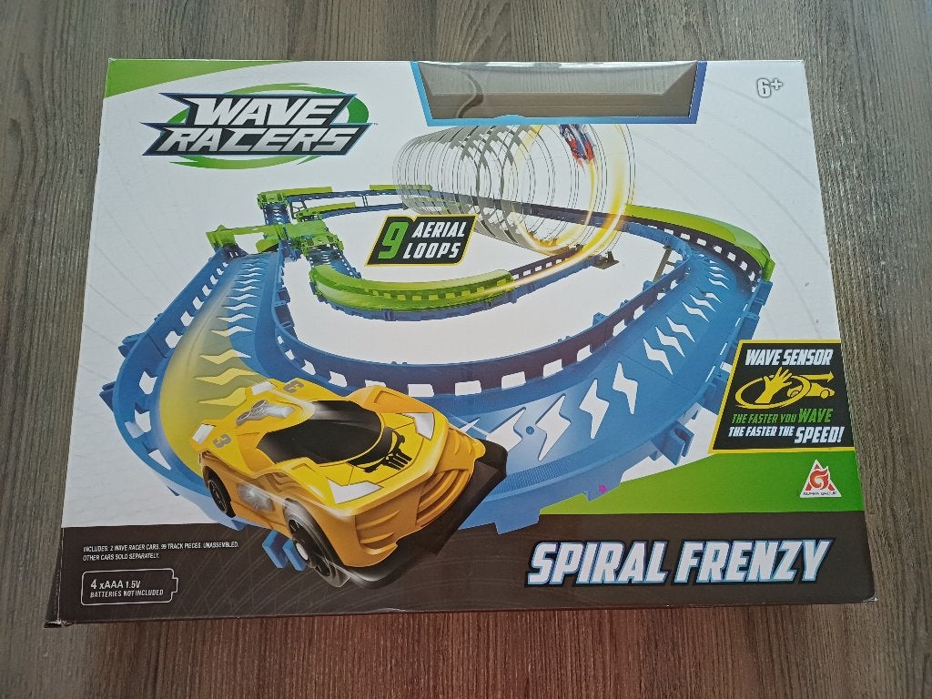 Wave Racers Spiral Frenzy Speedway - Racebaan, Enfants & Bébés, Jouets | Circuits, Enlèvement, Comme neuf, Manuelle, Circuit