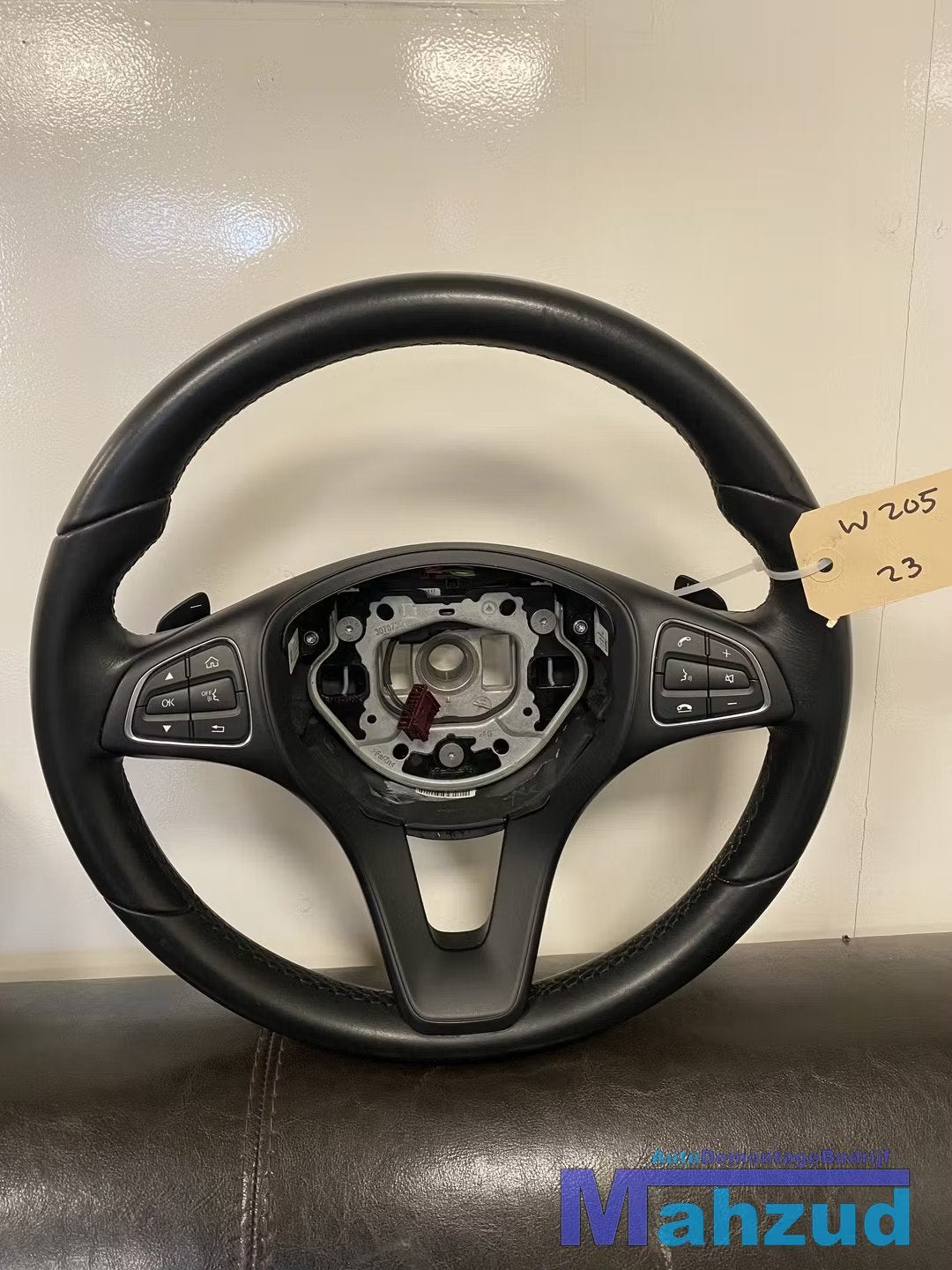 Mercedes C W205 Stuurwiel stuur leer, Gebruikt, Mercedes-Benz AG, Mercedes-Benz, Mercedesstrasse 120
70372  Stuttgart, DE
