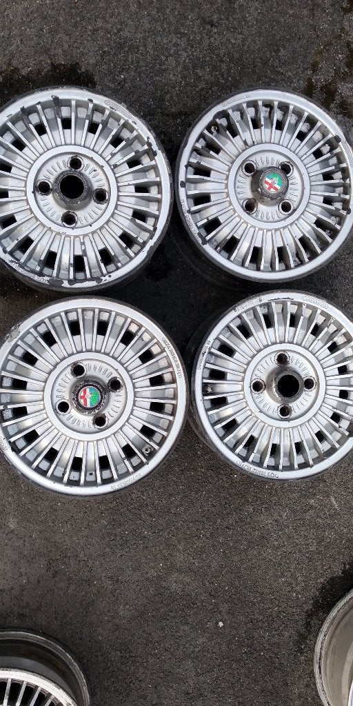 Alfa Romeo Oldtimer jantes 51/2 x14, Particulier, Achat, Alfa Romeo