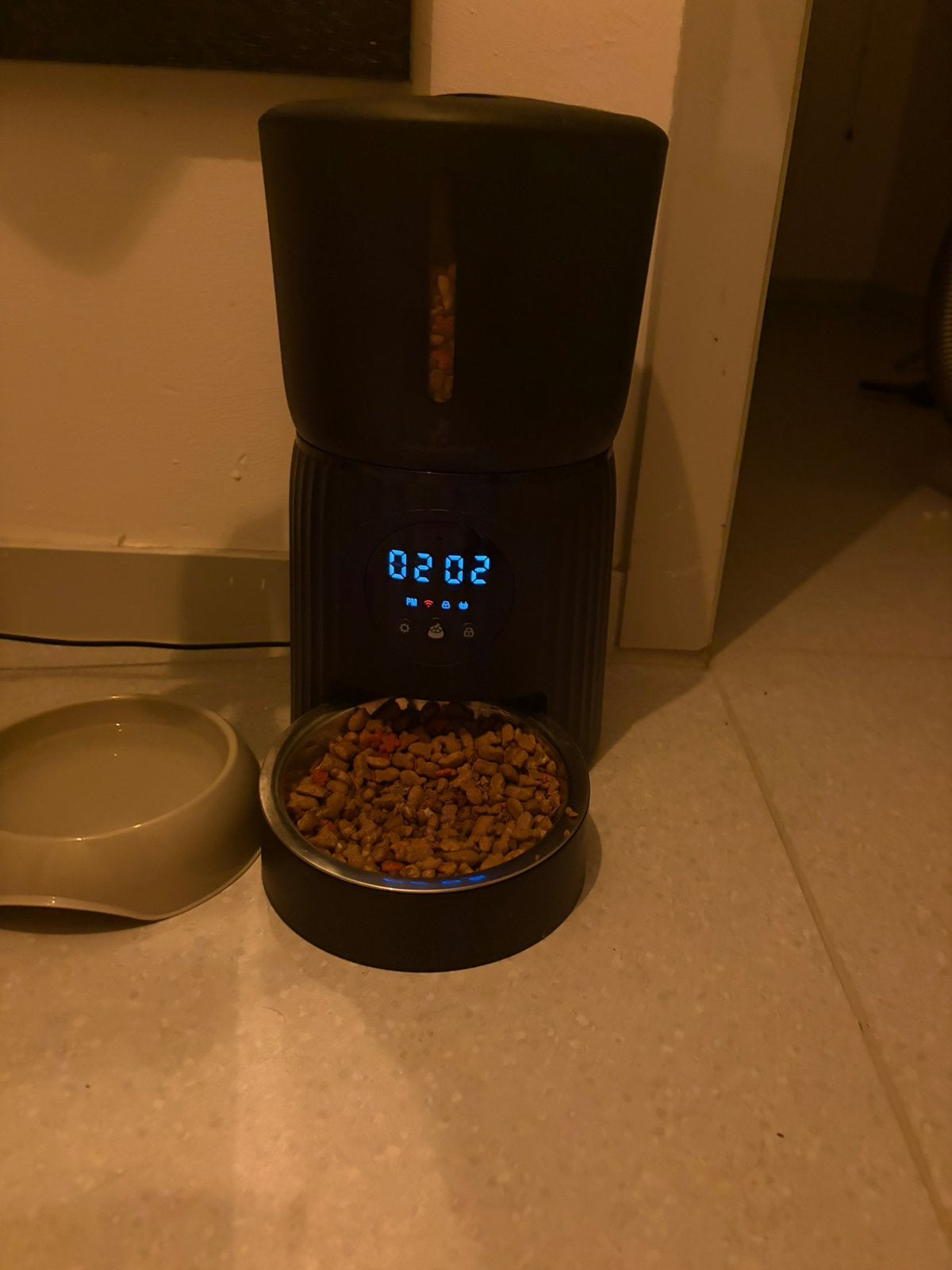 Machine à manger automatique pour chats, Enlèvement, Utilisé