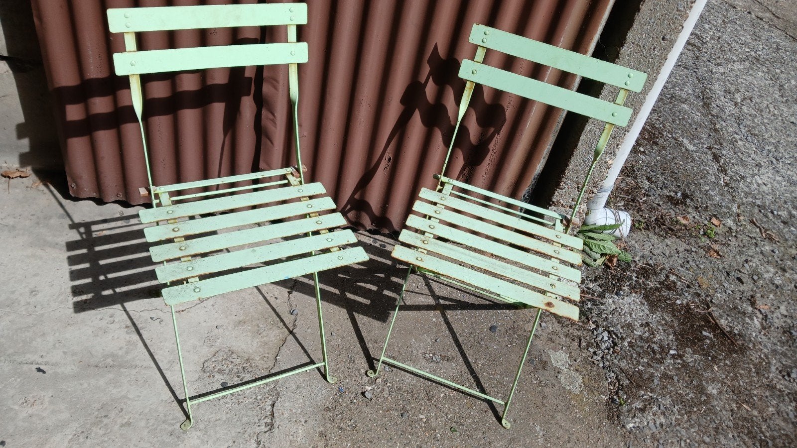 2 metalen terrasstoeltjes, Tuin en Terras, Tuinstoelen, Ophalen, Metaal