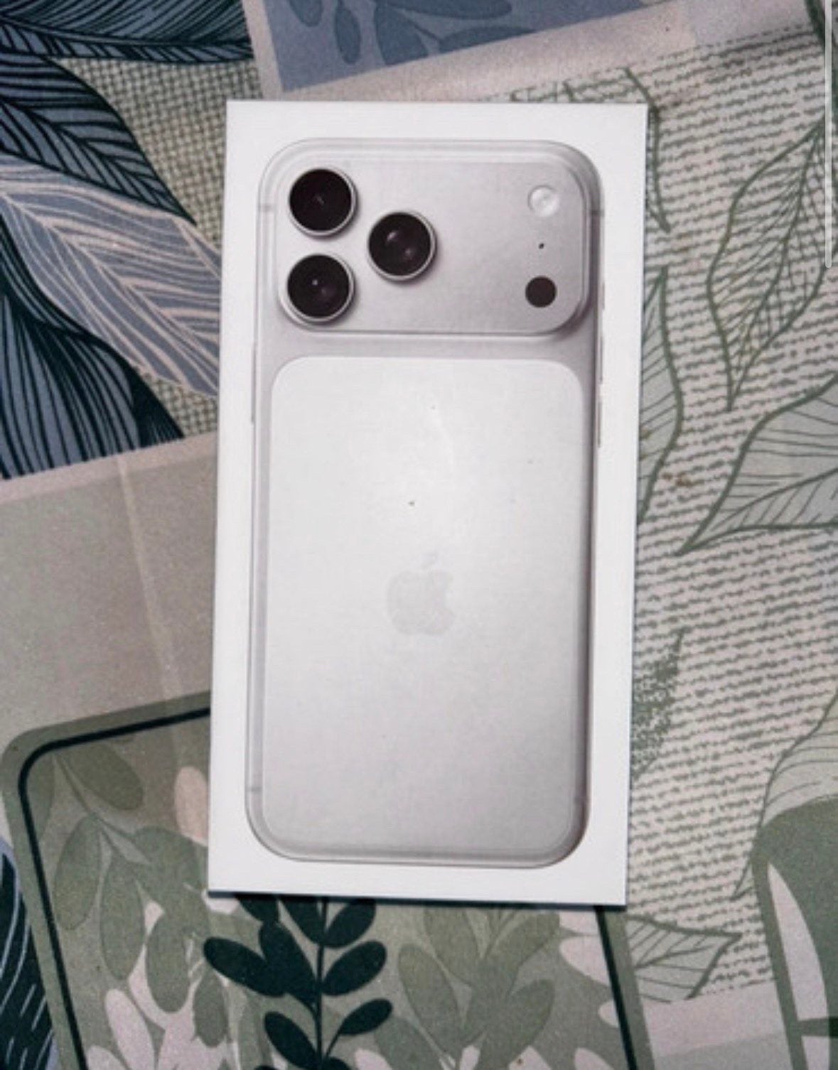 Iphone 17 pro max, Télécoms, Enlèvement ou Envoi, Comme neuf, IPhone 17, Blanc