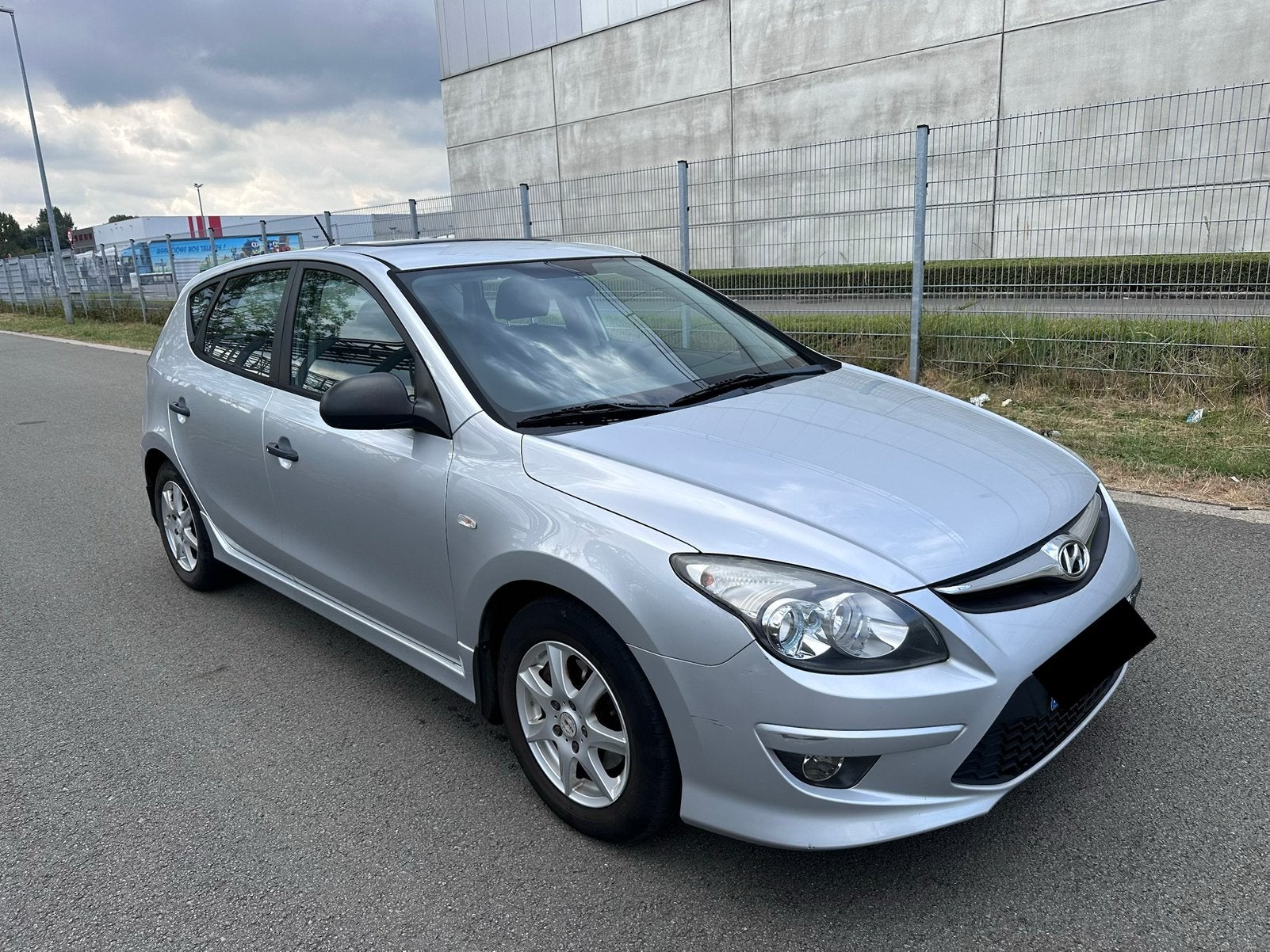 HELAAS VERKOCHT/VENDU/SOLD -BEKIJK ONZE ANDERE ZOEKERTJES!, Autos, Hyundai, Achat, Entreprise, Garantie prolongée, Boîte manuelle