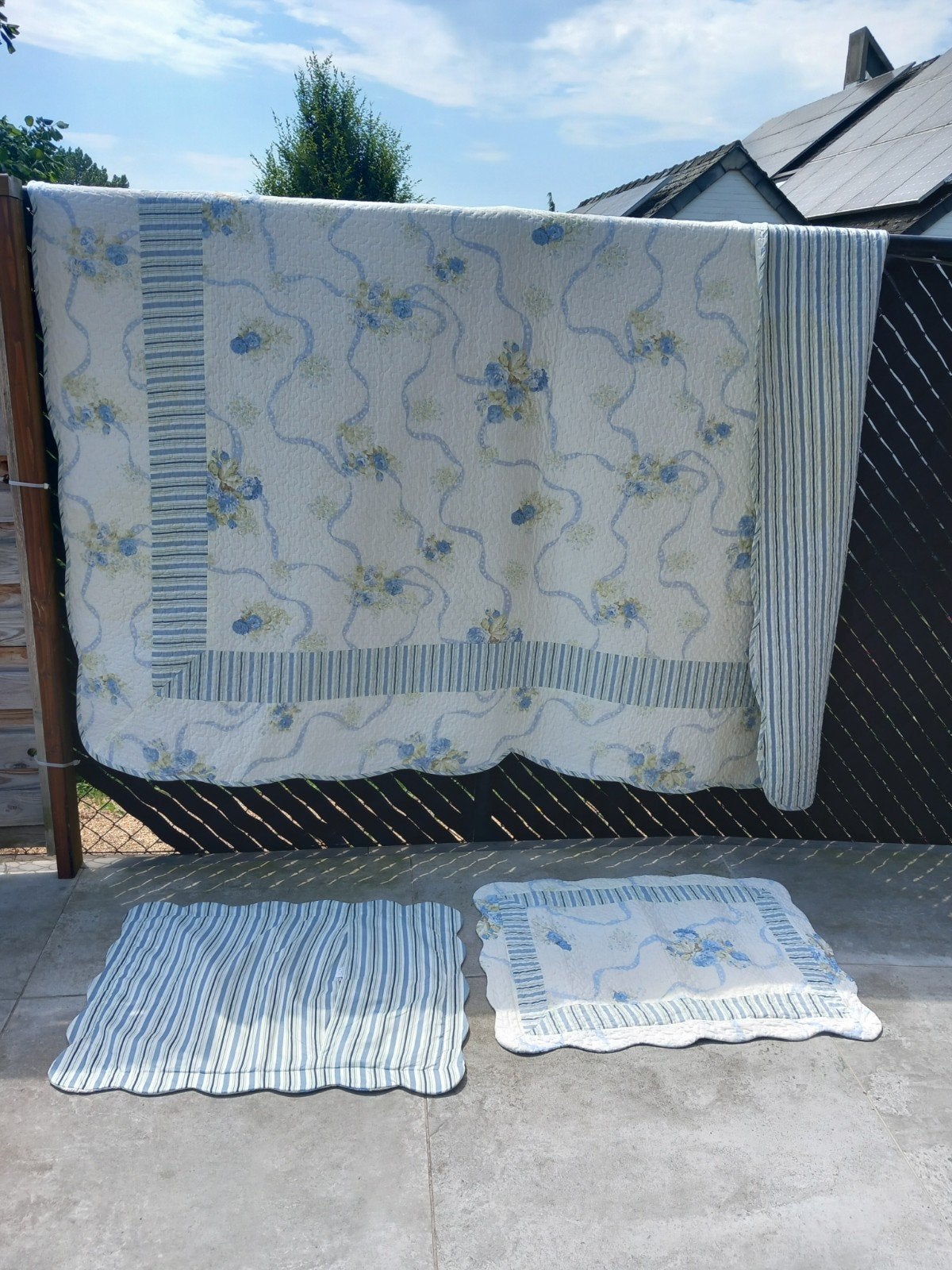 Bedsprei 2.30 m op 2.30, Ophalen