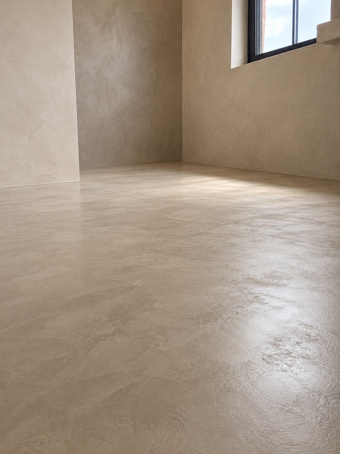 Mortex & Microcement – Naadloze afwerking badkamer, Ophalen