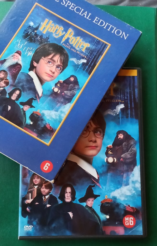 Harry Potter à l'école des sorciers (2001) 2 disques, À partir de 6 ans, Comprend un boîtier, Néerlandais, Enlèvement ou Envoi