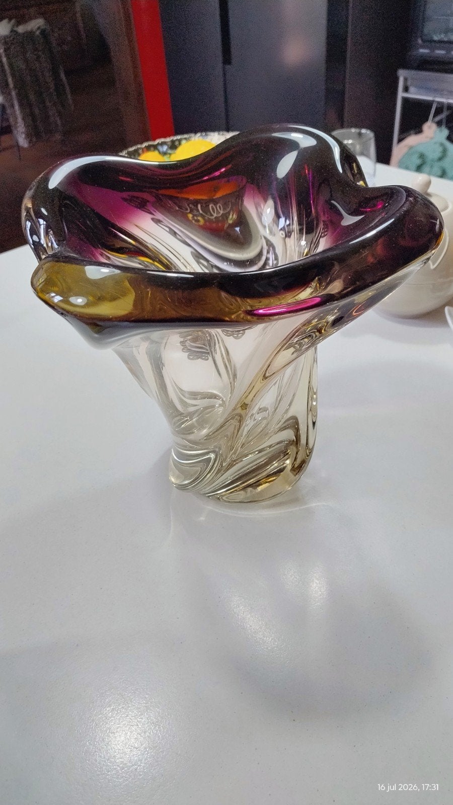 Beau vase en verre épais et solide., Antiquités & Art, Enlèvement ou Envoi