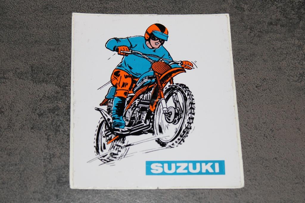 Sticker motor Suzuki uit de jaren 1970, Ophalen of Verzenden, Zo goed als nieuw, Auto of Motor