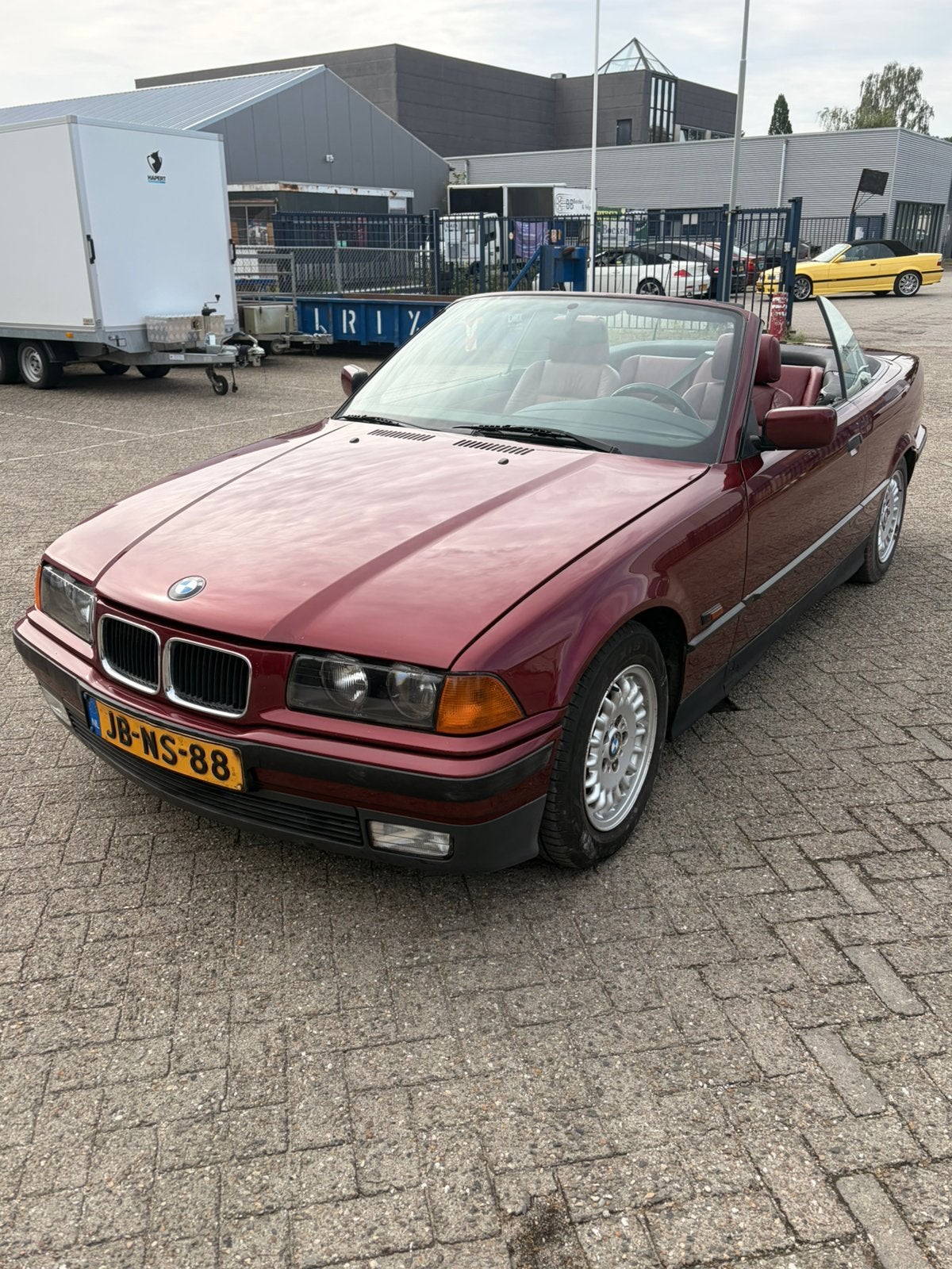 BMW 318i e 36 cabrio, Autos, BMW, Particulier, Série 3, ABS, Verrouillage central, Vitres électriques, Jantes en alliage léger