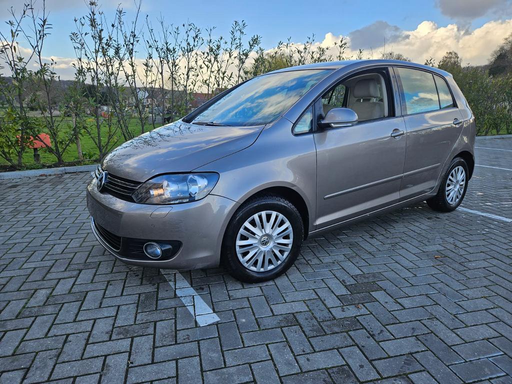 VW GOLF + 1.6  AIRCO  GPS, Voorwielaandrijving, Euro 5, Stof, Beige