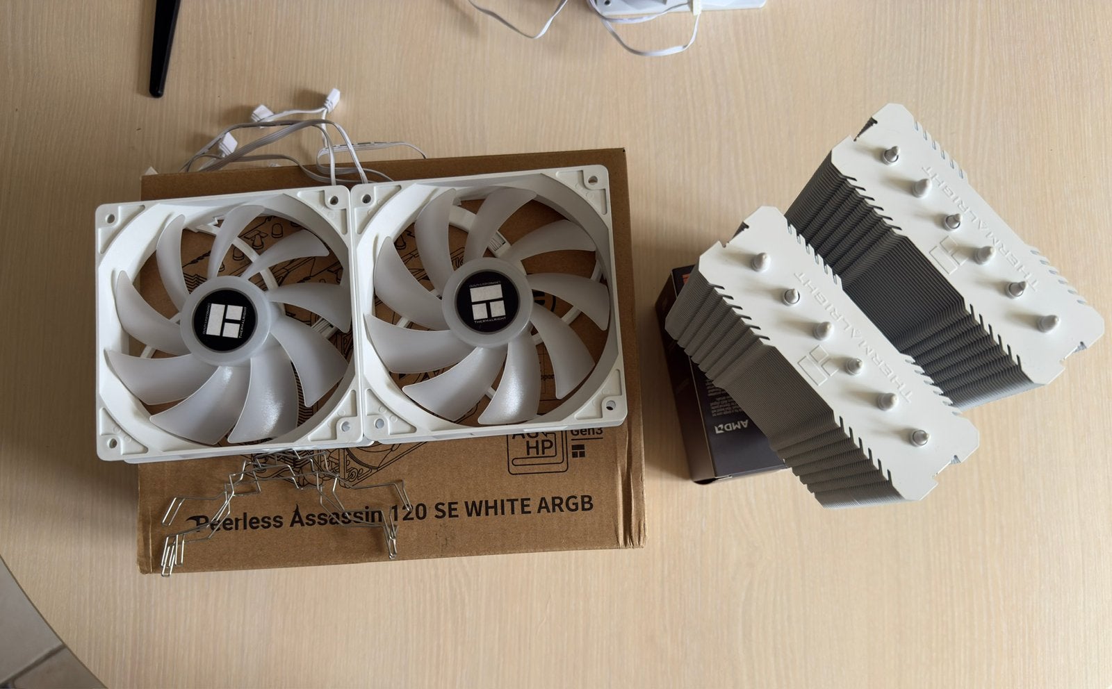 Ventirad Peerless 120SE ARGB + Pack 3 ventilateurs, Informatique & Logiciels, Refroidisseurs d'ordinateur, Comme neuf, Enlèvement ou Envoi