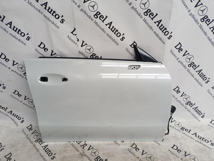Portière 4portes avant droite d'un Mercedes CLA (144), -, 3 mois de garantie, Utilisé, Porte
