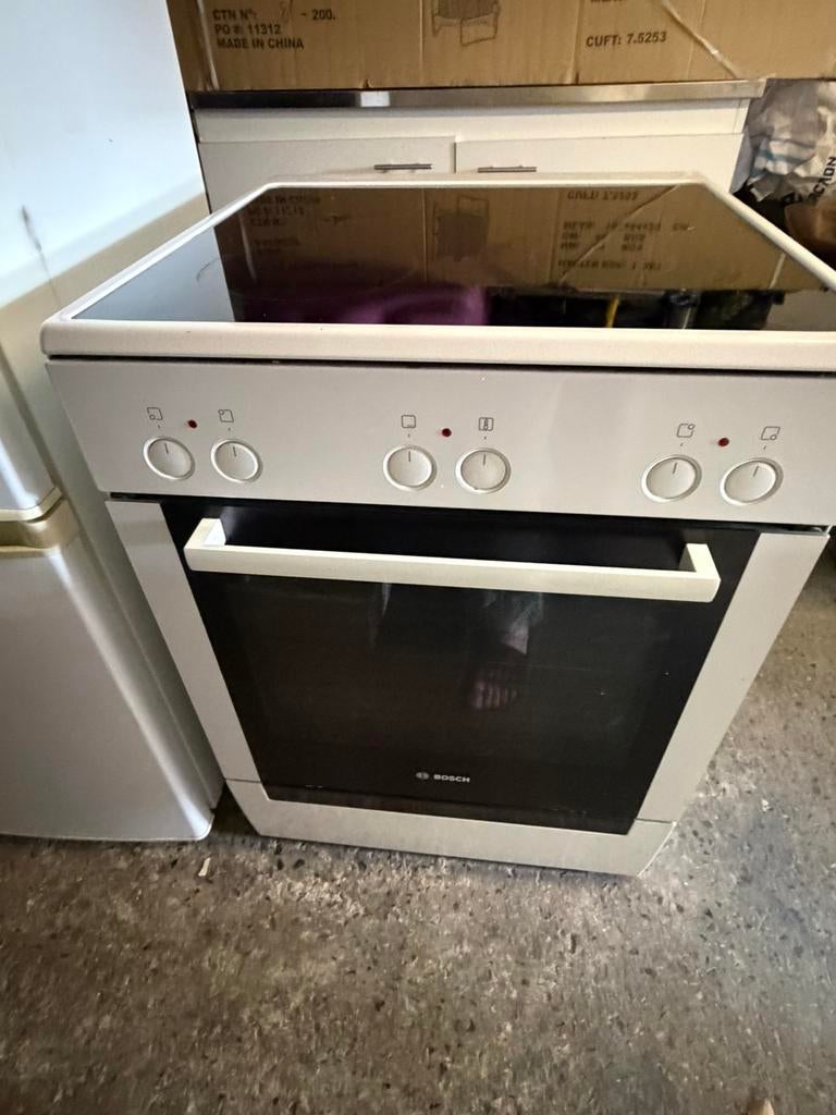 Cuisiniere bosch vitro ceramique, Electroménager, Enlèvement, Comme neuf
