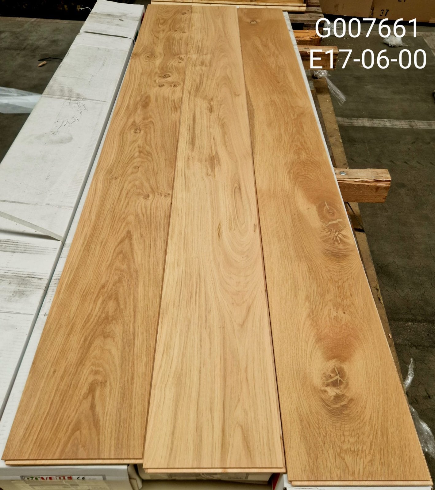 Plancher en planches multicouches Balance La Legno, traité, Maison & Meubles, Enlèvement, Neuf, Parquet