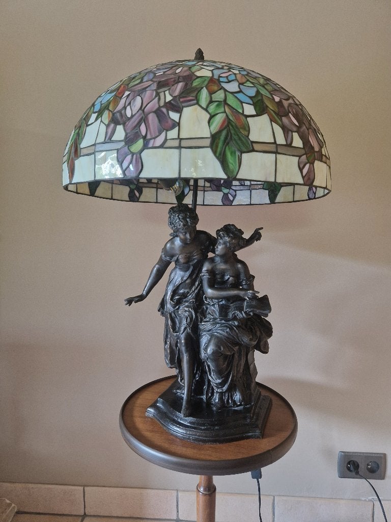 Bronzen lampvoet van Mathurin MOREAU met Tiffany Lampkap, Antiquités & Art, Antiquités | Éclairage, Enlèvement
