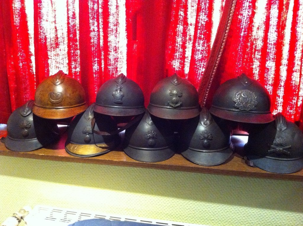 divers casques et kepis francais allemand belges, Collections, Objets militaires | Seconde Guerre mondiale, Envoi, Armée de terre