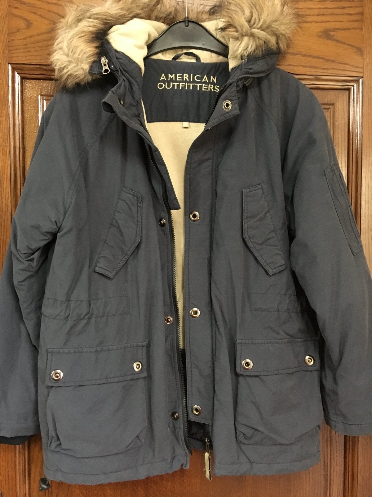 American Outfitters wintervest 12j, Kinderen en Baby's, Ophalen of Verzenden, Zo goed als nieuw, Jongen of Meisje, Jas