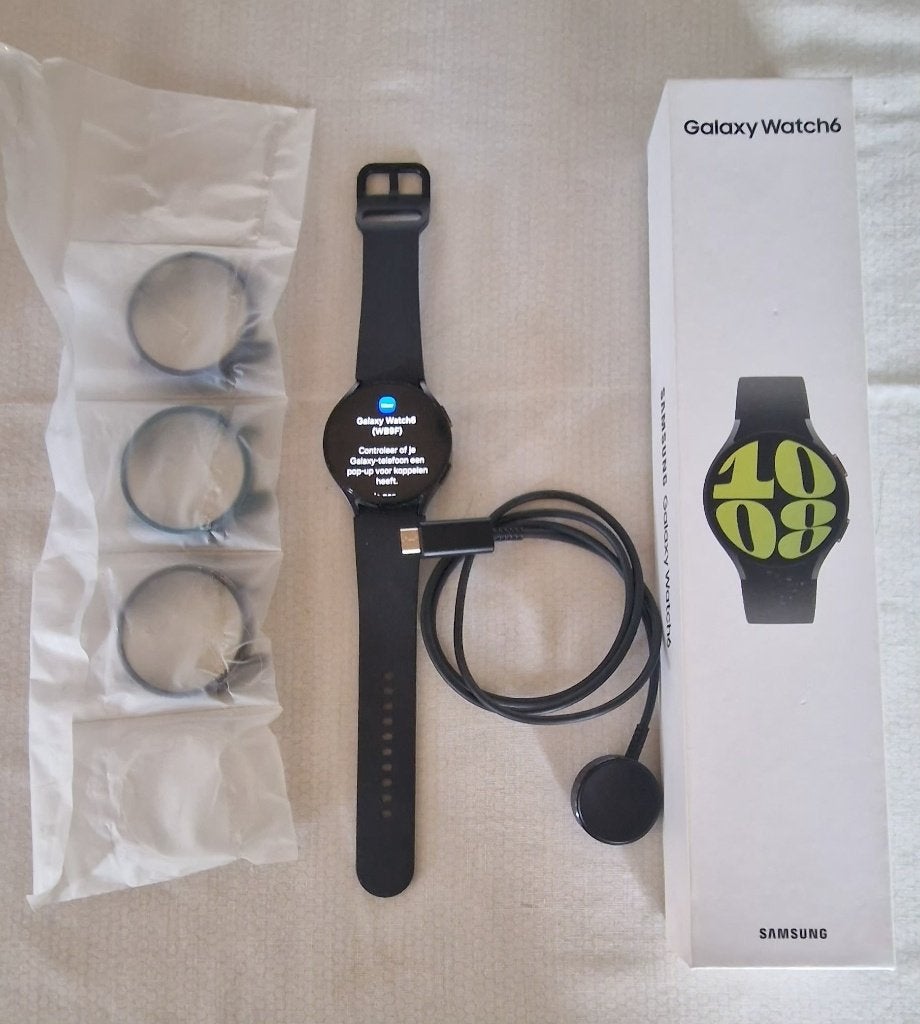 Samsung Watch 6 +accessoires, Ophalen, Zwart, Zo goed als nieuw, Waterdicht