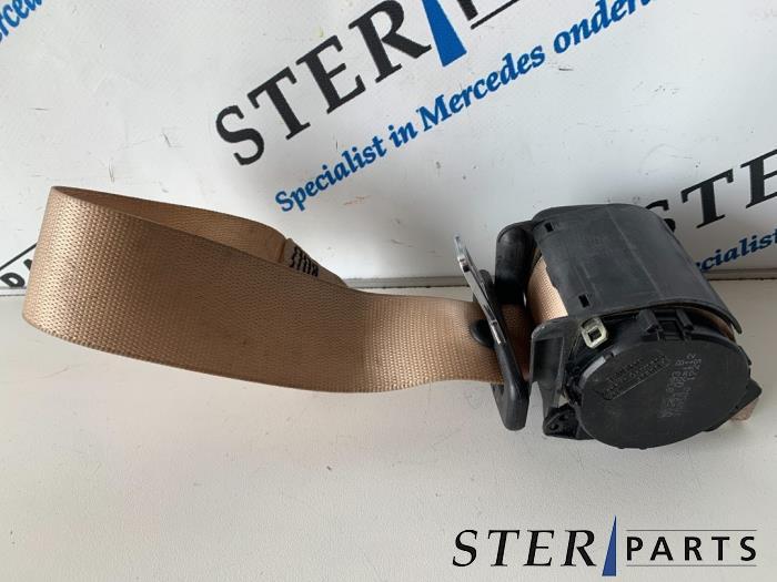 Veiligheidsgordel links-achter van een Mercedes E-Klasse, Gebruikt, -, Ophalen of Verzenden, -