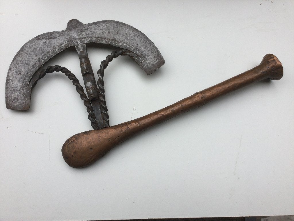 Antieke Songye Nsapo axe bijl Congo +- 1940, Antiek en Kunst, Ritueel object, Handgemaakt, Afrika, Metaal