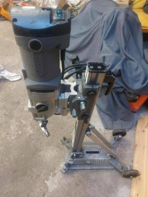 Carat A-2510 diamantboormachine + statief S-2300, Doe-het-zelf en Bouw, Gereedschap | Boormachines, Zo goed als nieuw, Kolomboormachine