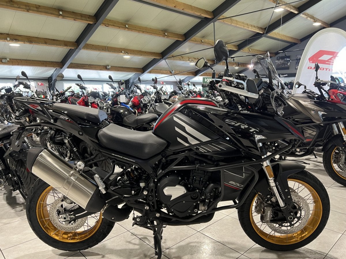 QJ Motor SRT 800 SX, Motos, Motos | Marques Autre, Entreprise, Plus de 35 kW, 800 cm³, QJ Motor