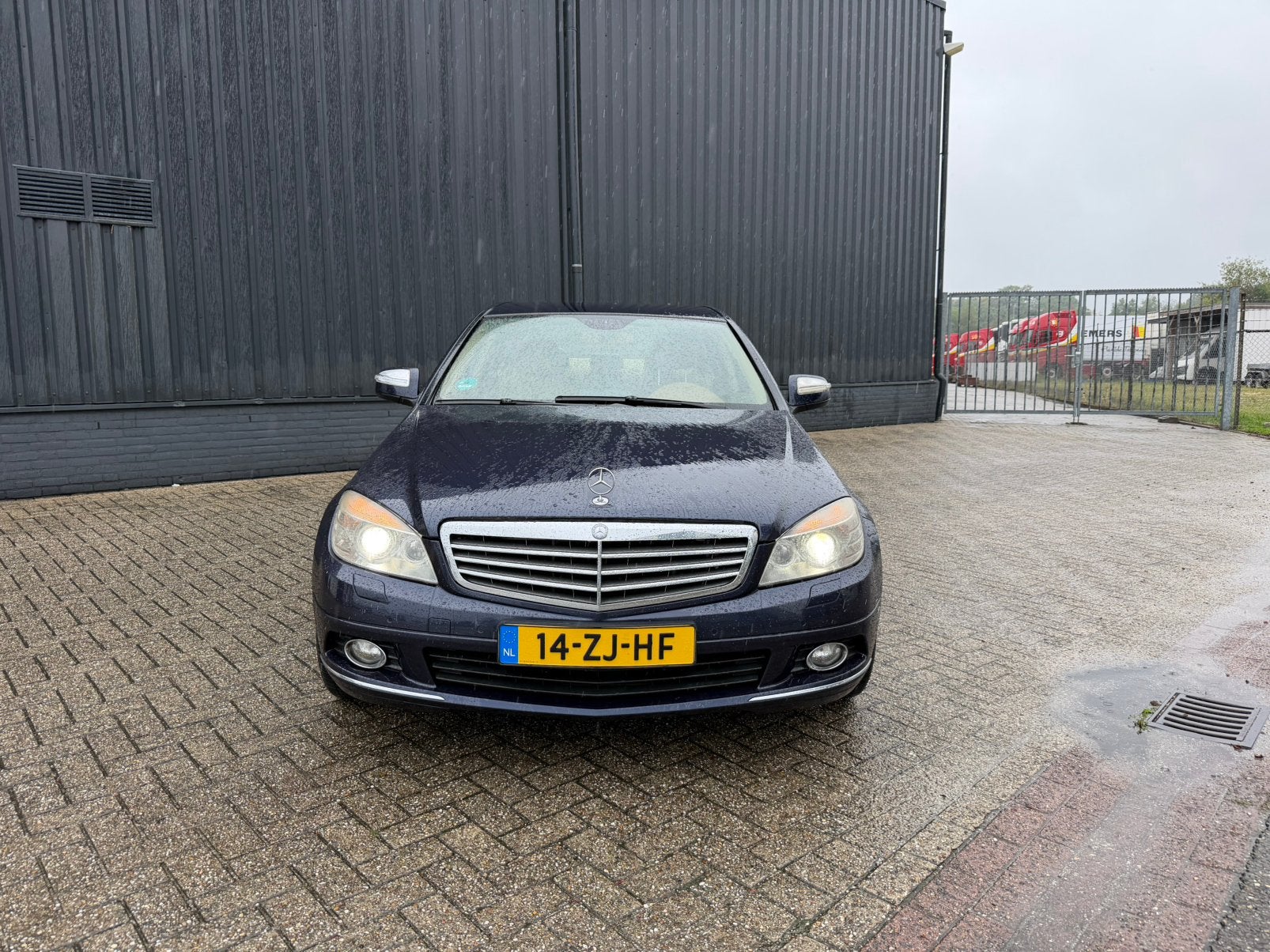 Mercedes C280 4Matic v6 essence 2008, Autos, Cuir, Achat, Carnet d'entretien, Capteur de stationnement