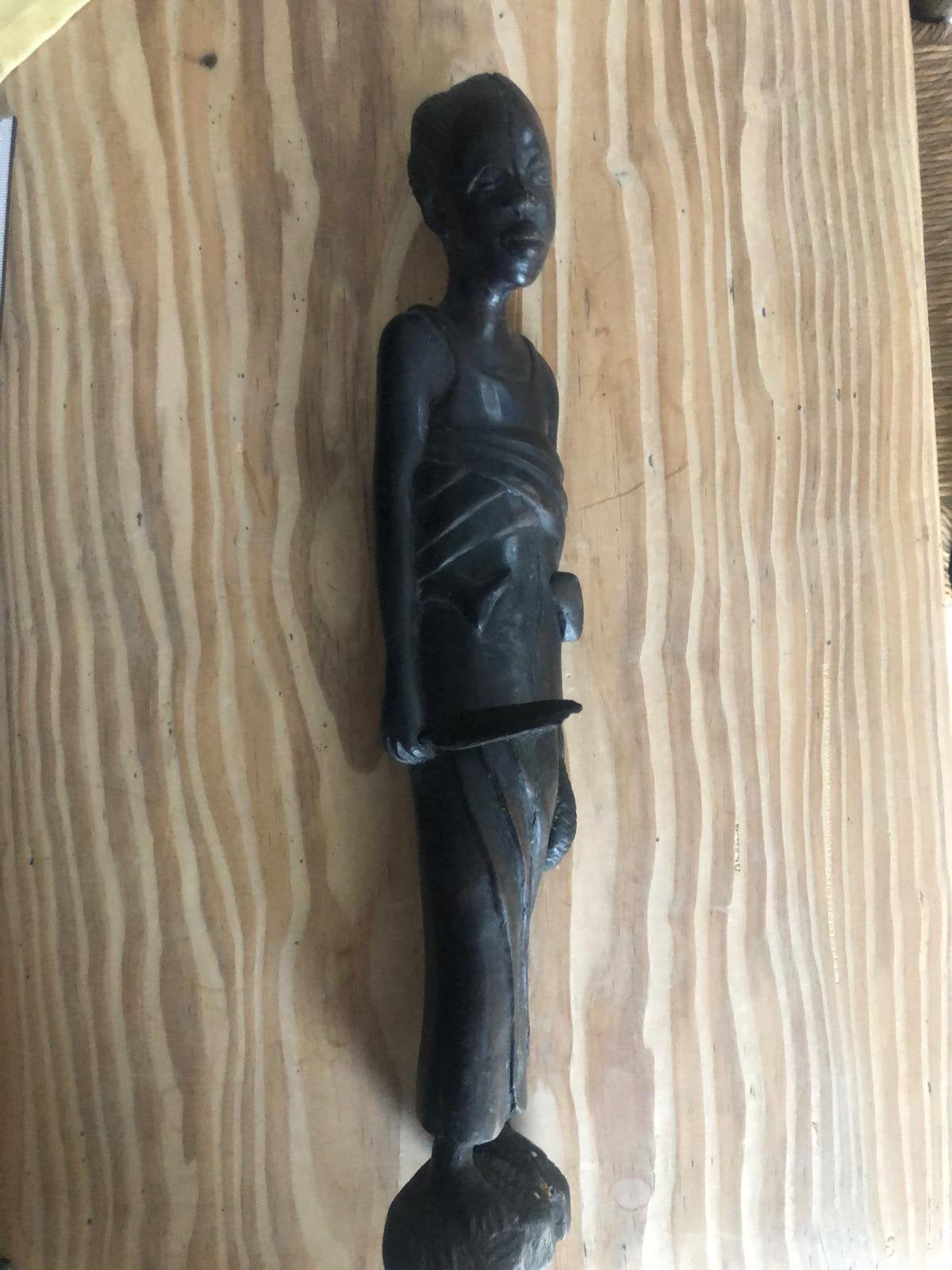 Beeldje Congo 37cm heel oud, Antiquités & Art, Art | Sculptures & Bois, Bois, Enlèvement ou Envoi, Brun, Homme