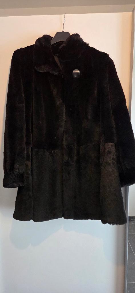 Zwarte bontmantel, Kleding | Dames, Jassen | Winter, Ophalen of Verzenden, Zo goed als nieuw, Maat 42/44 (L), Zwart