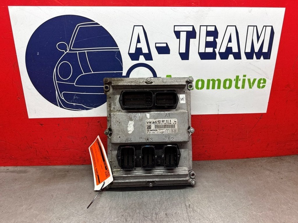 CALCULATEUR MOTEUR ECU Audi A6 Avant (C7) (01-2011/09-2018), Robert Bosch AG, Audi, Utilisé, Robert-Bosch-Allee 1
74232  Abstatt, DE