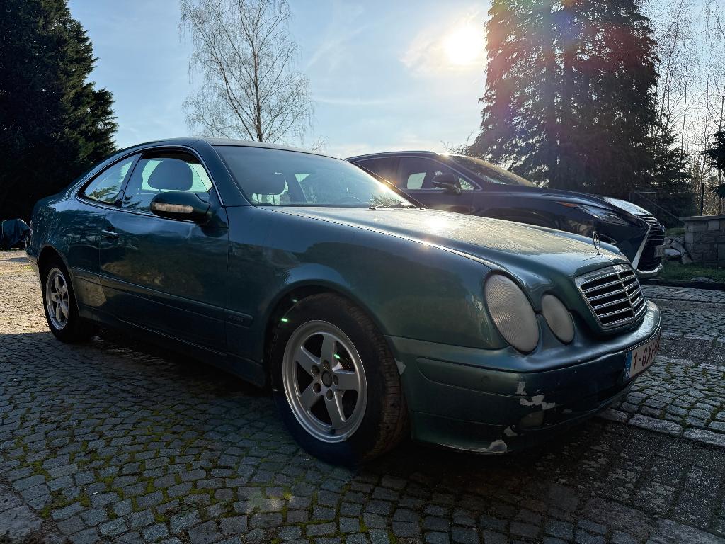 Mercedes-Benz CLK 200 2.0i Elegance Full opties1ste eigenaar, Auto's, Mercedes-Benz, 4 zetels, Achterwielaandrijving, Beige, 4 cilinders