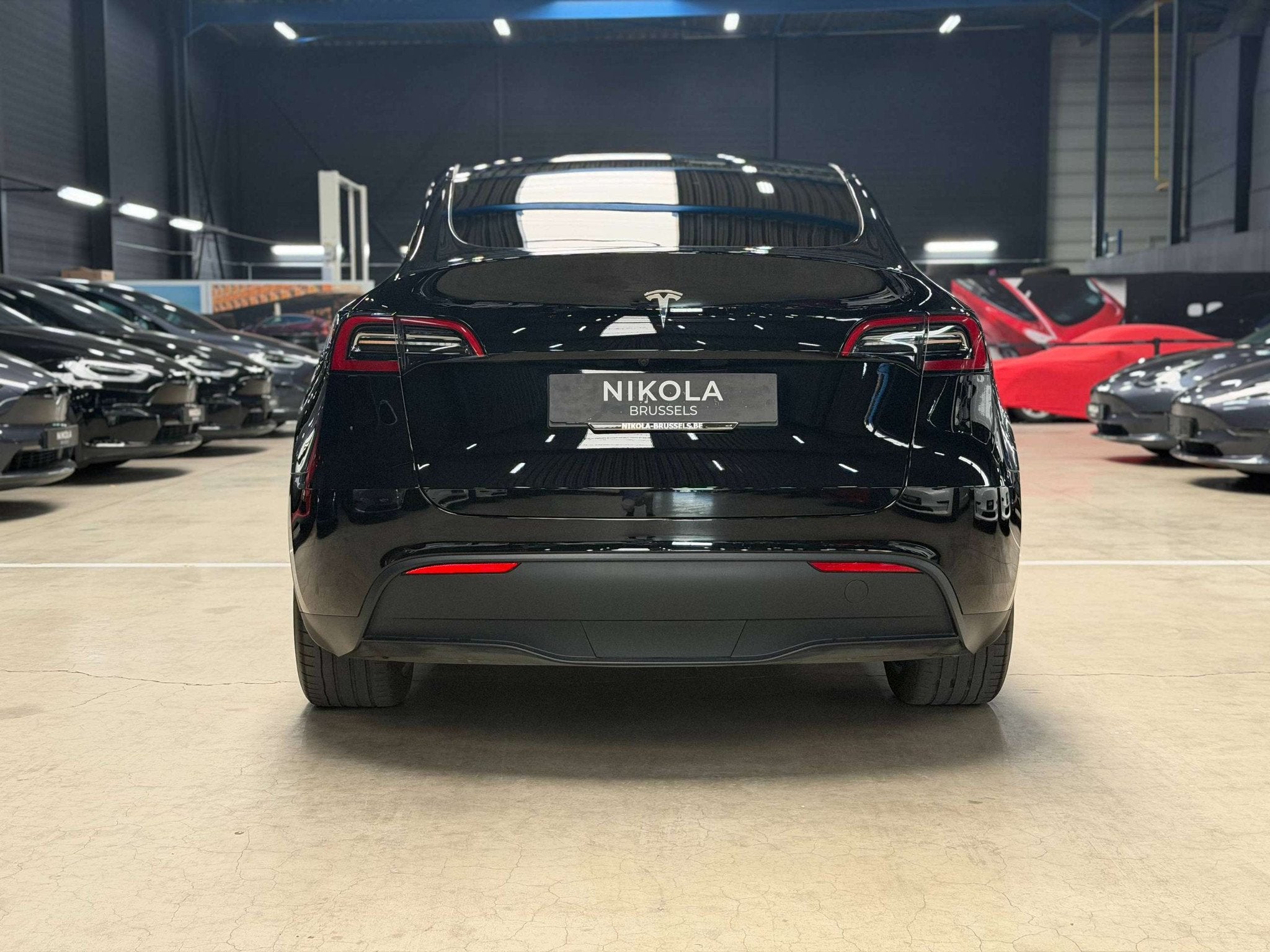 Tesla Model Y RWD - PREMIUM - HIGHWAY AUTOPILOT (bj 2024), Auto's, Achterwielaandrijving, Gebruikt, Zwart, Zwart