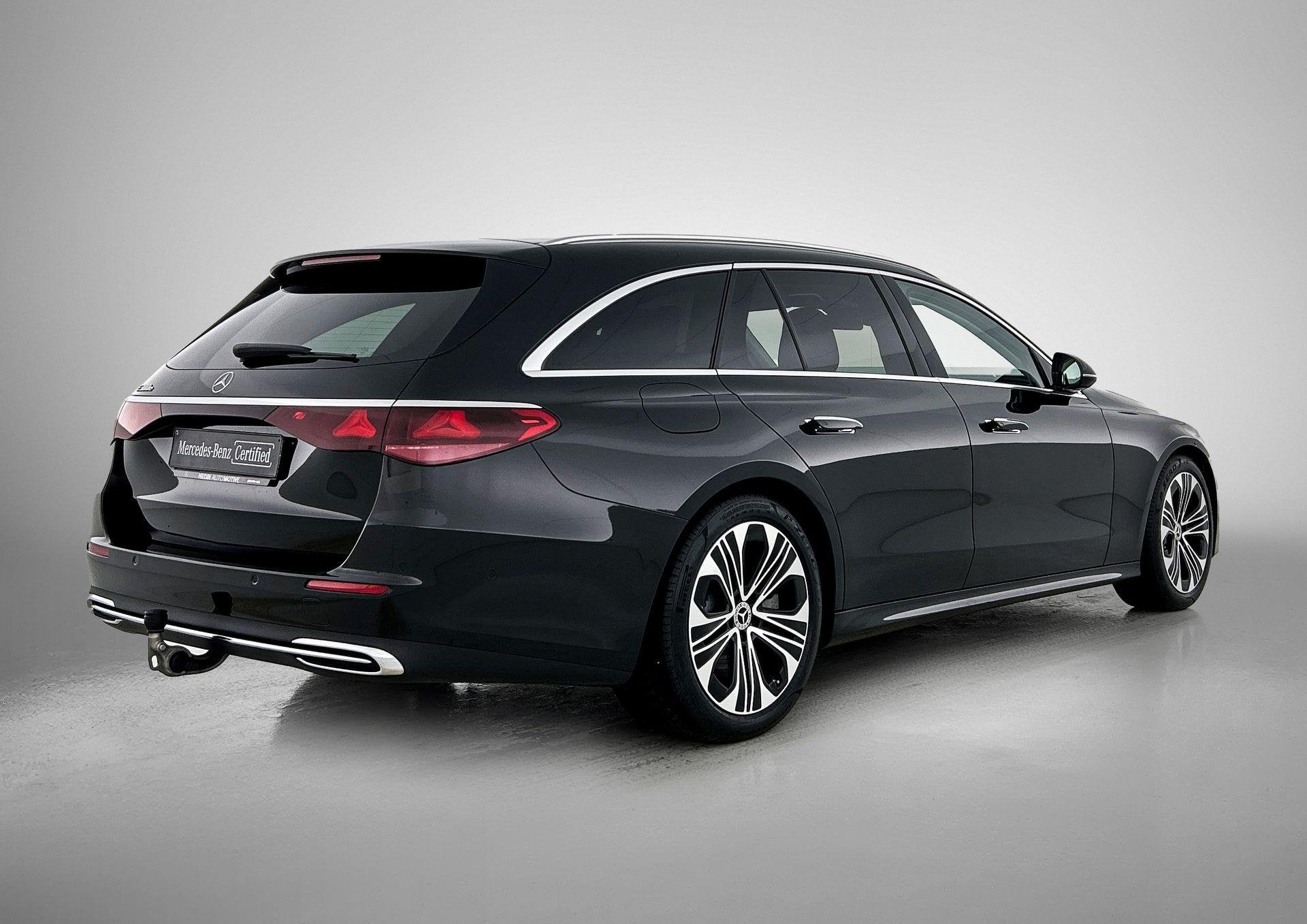 Mercedes-Benz E-Klasse 300 E Break Luxury Line Trekhaak | Di, Auto's, Automaat, Gebruikt, 4 cilinders, 313 pk