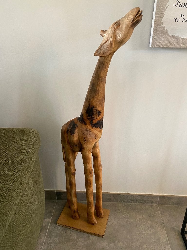 Mooie houten giraf, Ophalen