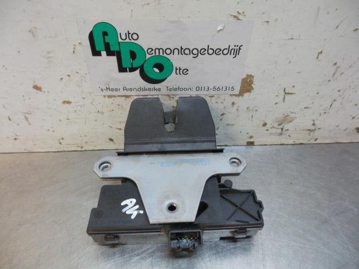 Mécanique de verrouillage hayon d'un Ford Mondeo (Mondeo 07, -, 3 mois de garantie, -, -