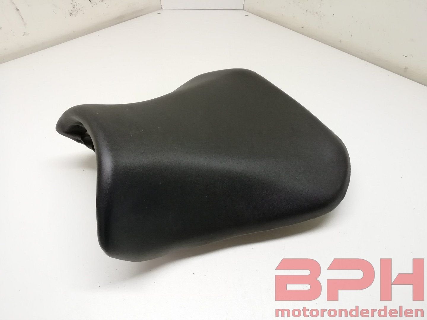 Zadel Suzuki GSX-R 600 750 K4 - K5 2004 t/m 2005 seat GSXR, Motos, -, Utilisé, -, -