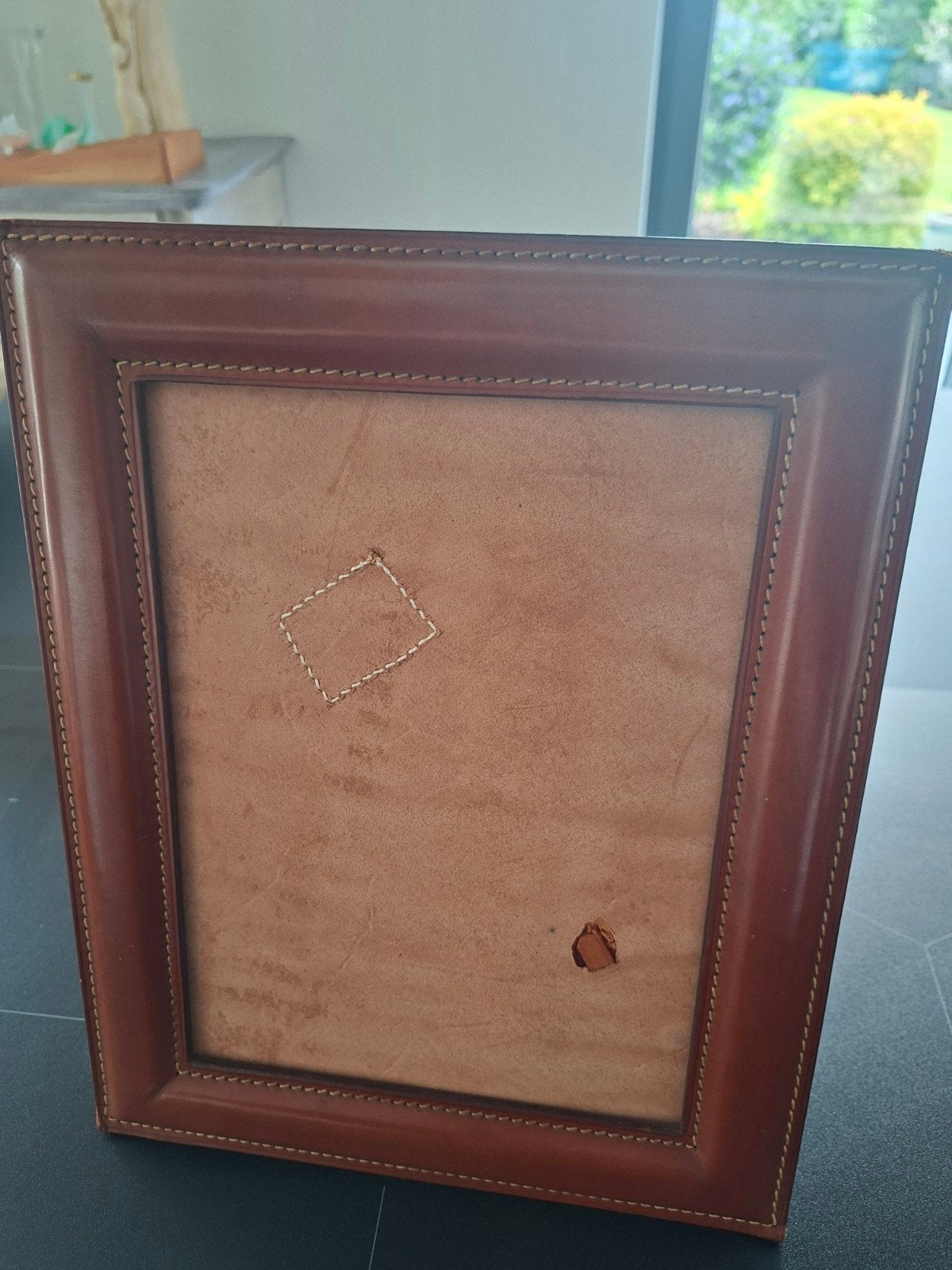 Cadre photo en cuir couleur cognac DELVAUX., Antiquités & Art, Antiquités | Bureau & Affaires, Enlèvement ou Envoi