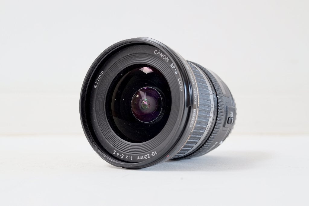 Canon 10-22mm 3.5-5.6 EF-S zoom, Audio, Tv en Foto, Foto | Lenzen en Objectieven, Zo goed als nieuw, 22 mm, Canon EF-S, Beschermhoes/tas